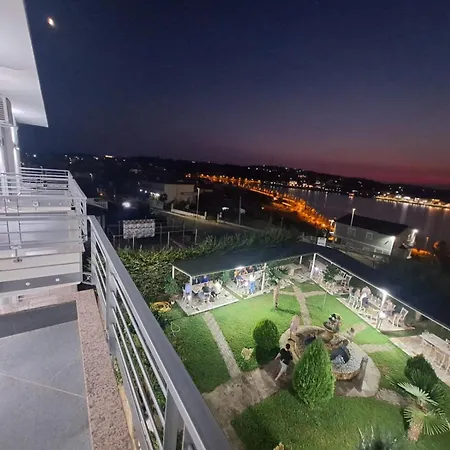 Bed & Breakfast Bar Restorant Rama *