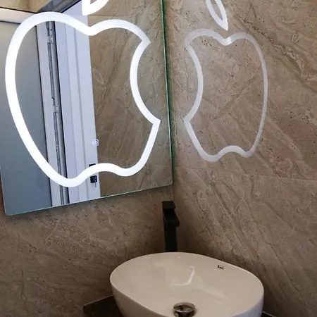 Bar Restorant Rama فندق مبيت وإفطار *